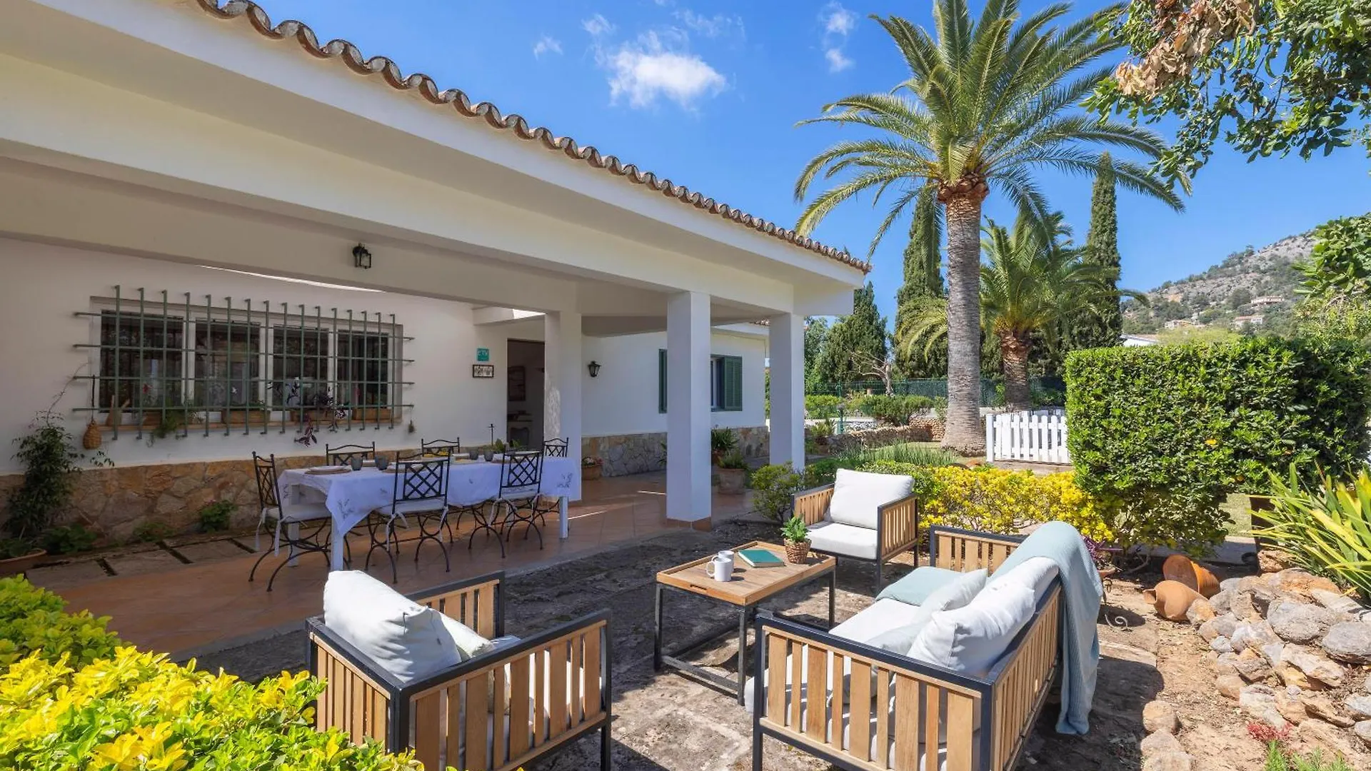 Plamanyola Ideal House For Two Families With Pool And Barbecue בית נופש